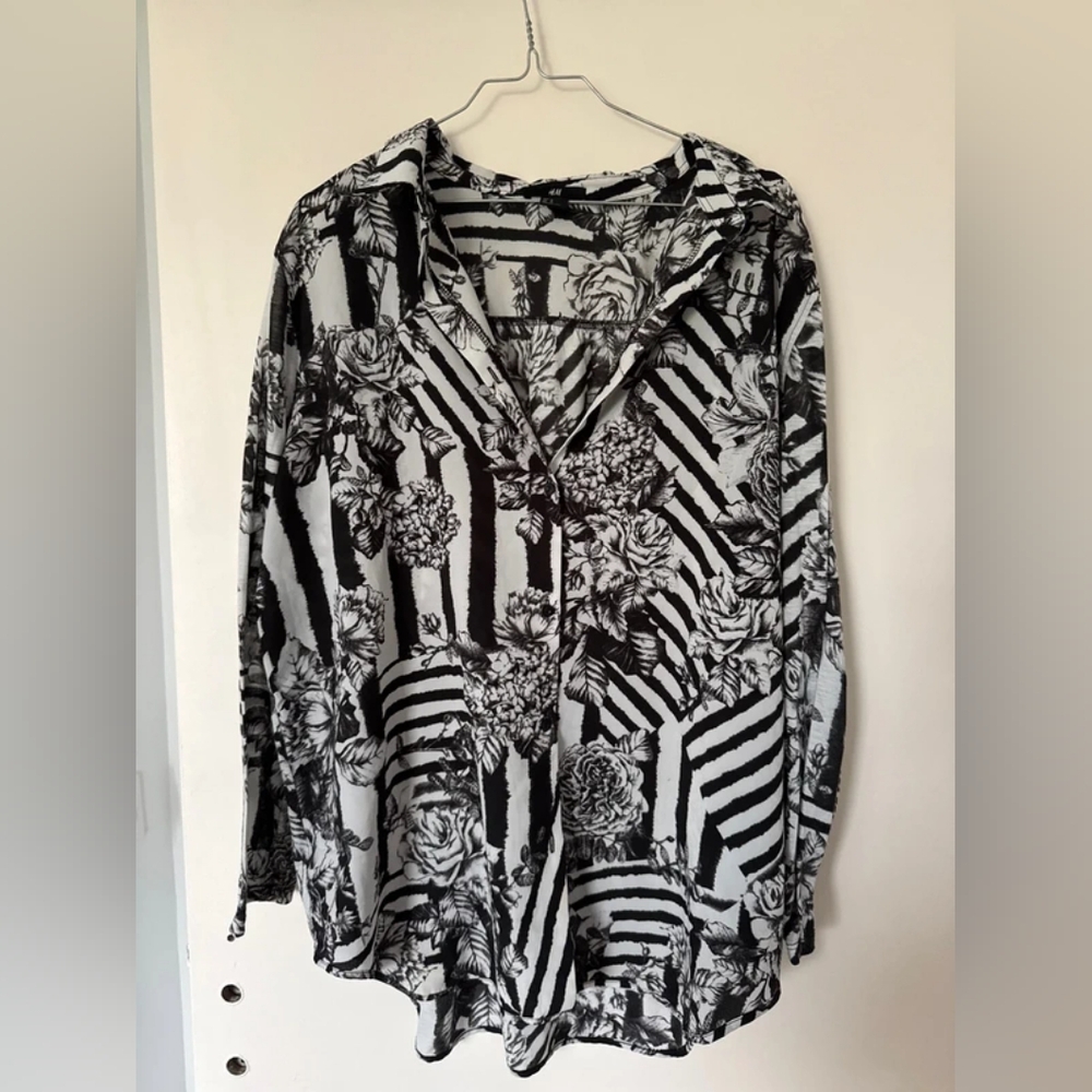 H&M Monochrome Floral Button Down Shirt
